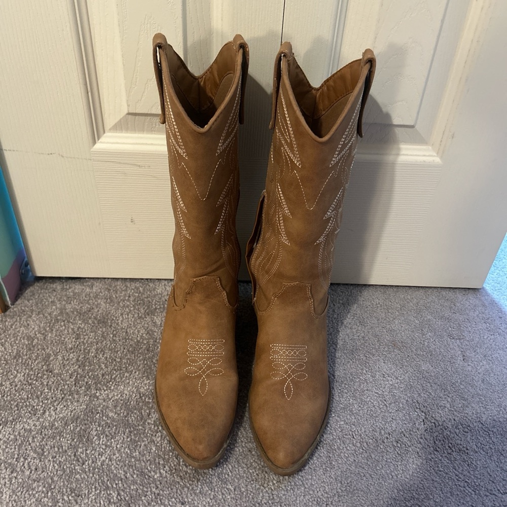 Tan Western Cowboy Boots